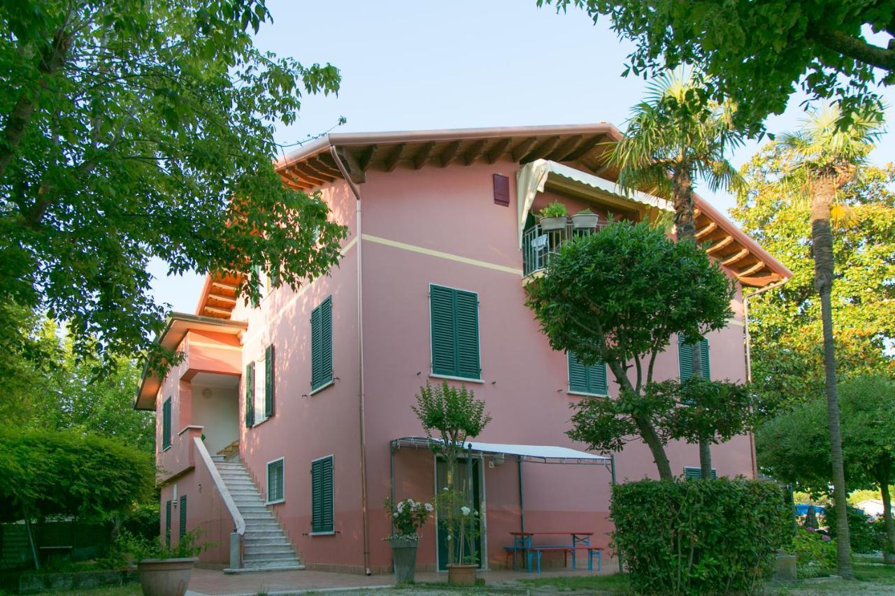Camping Oasi Marina di Massa Exteriör bild